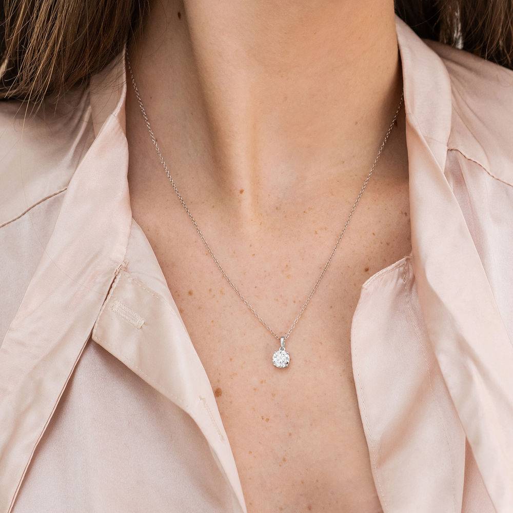 1 C.T T.G.W. Moissanite Solitaire Pendant in Sterling Silver-4 produkt billede