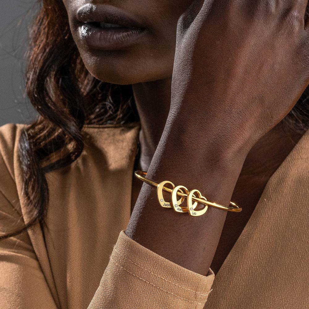 Chelsea Armreif mit Herzanhängern und Diamanten - 750er vergoldetes Silber-4 produkt billede