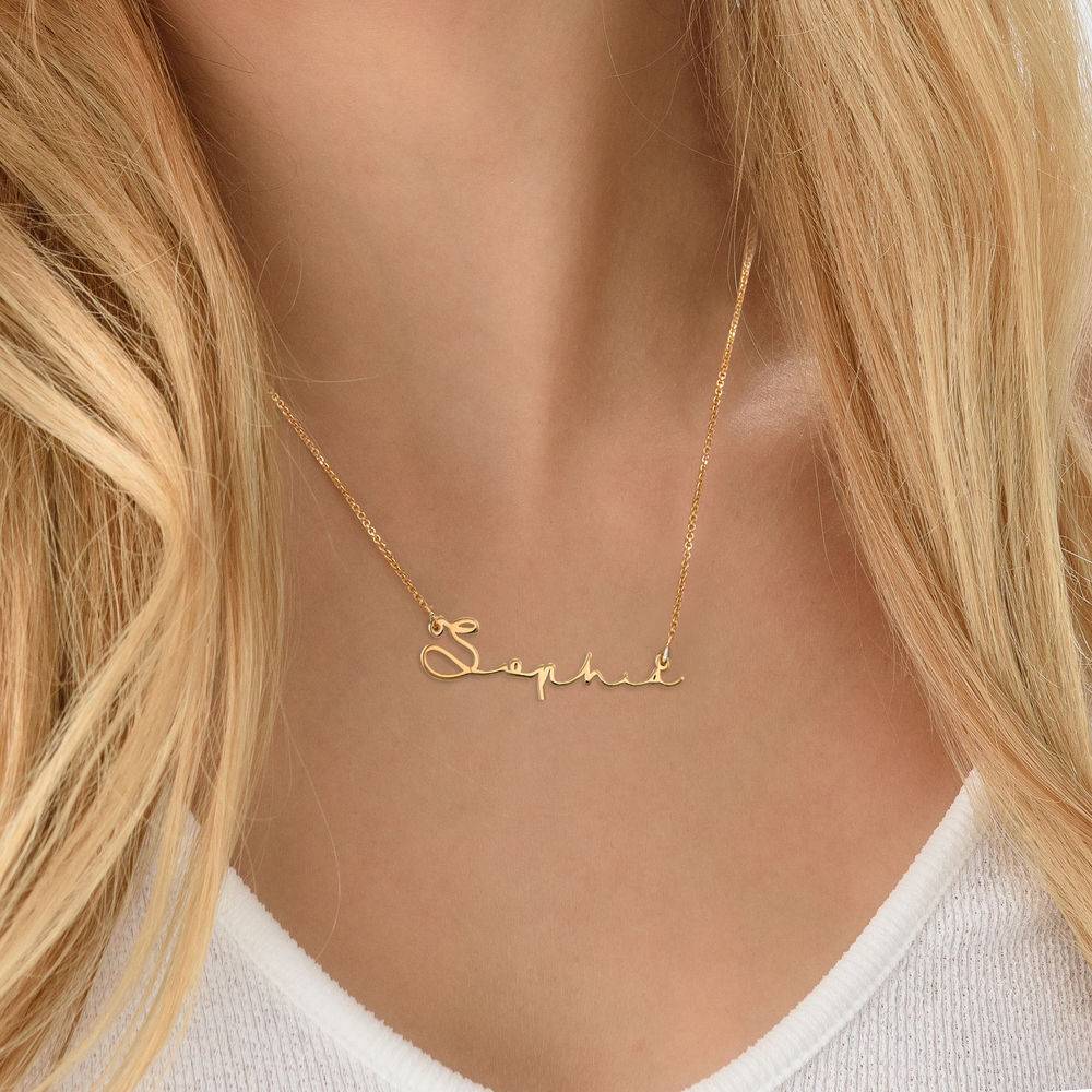 Signature Style Name Necklace - Gold Plated-5 produkt billede