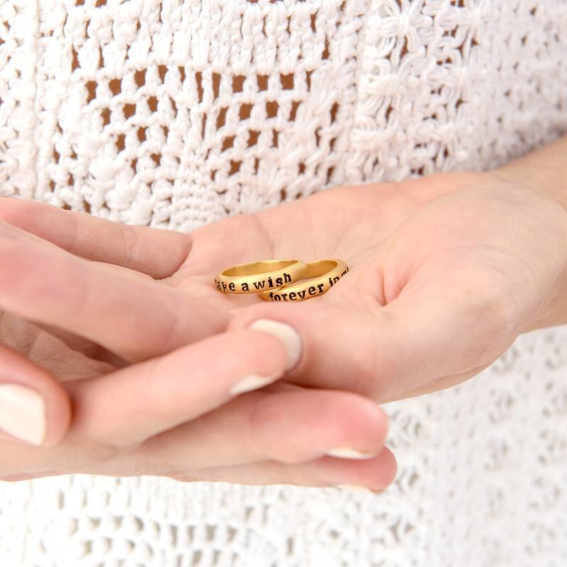 Stackable Engraved Ring with Names in Gold Plating-4 produkt billede