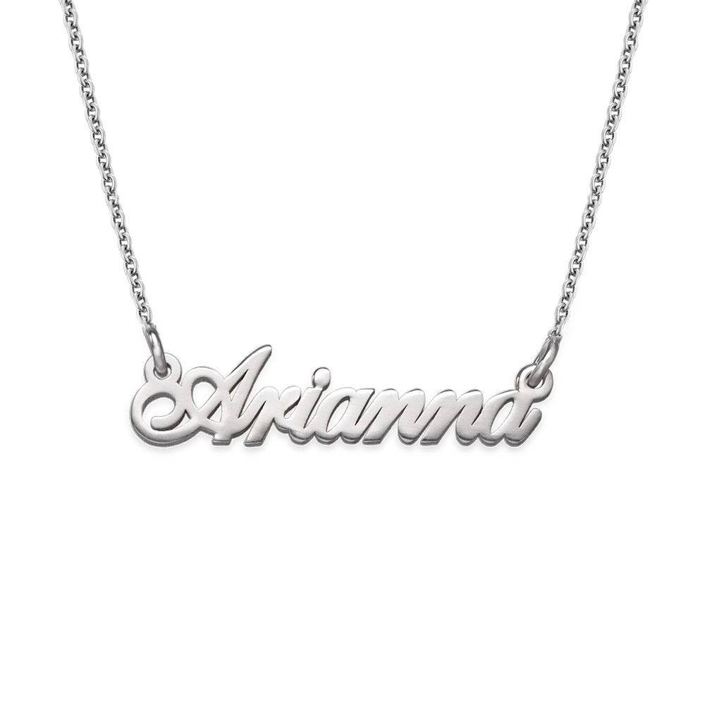 Tiny Classic Name Necklace In Extra Strength Silver-1 produkt billede